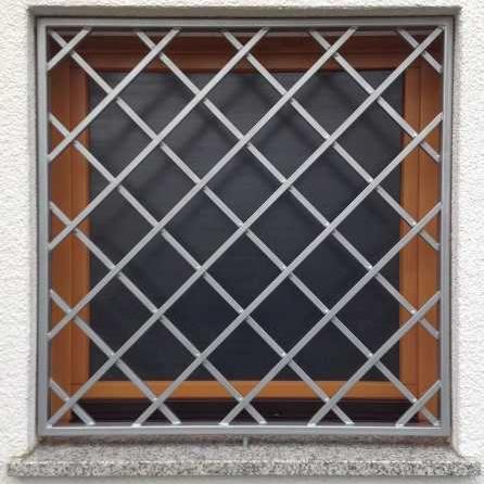 Fenstergitter ᐅ Einbruchschutz nach DIN + VdS mit Montage