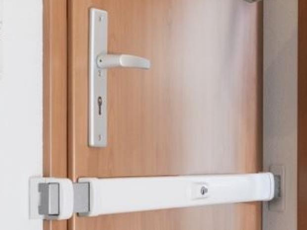 Einbruchschutz Tür 🥇 professionelle Montage seit 40 Jahren